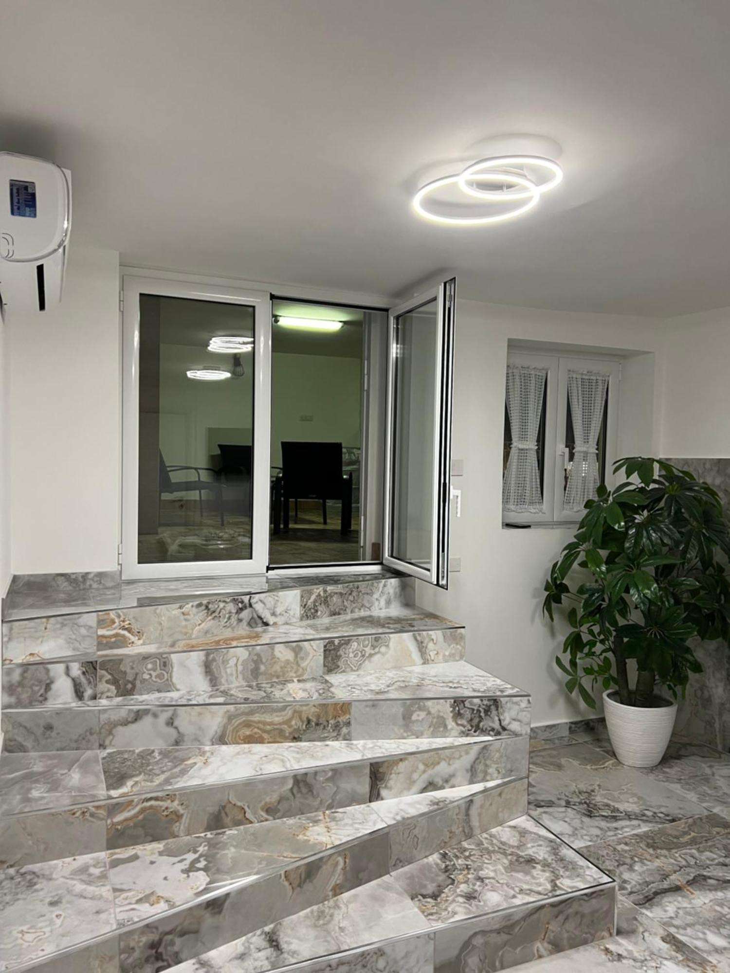 Che Casa Apartment Наполи Екстериор снимка