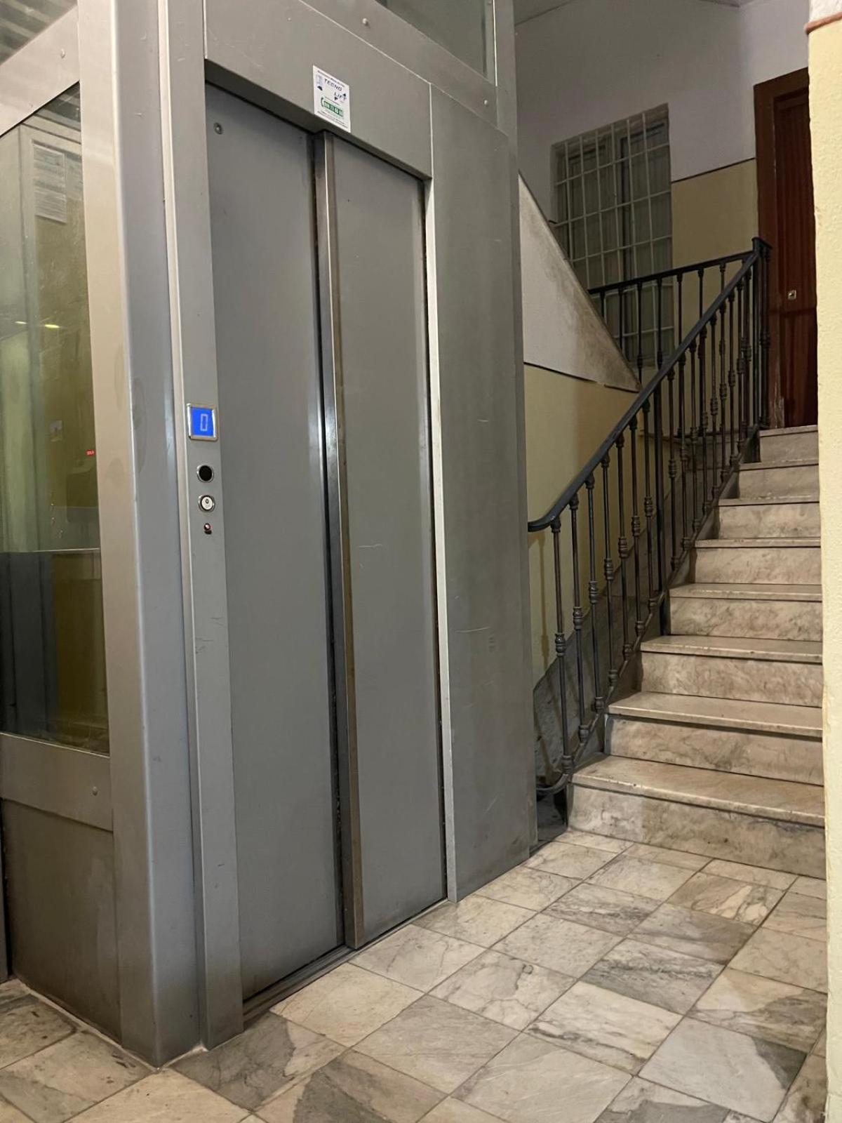 Che Casa Apartment Наполи Екстериор снимка