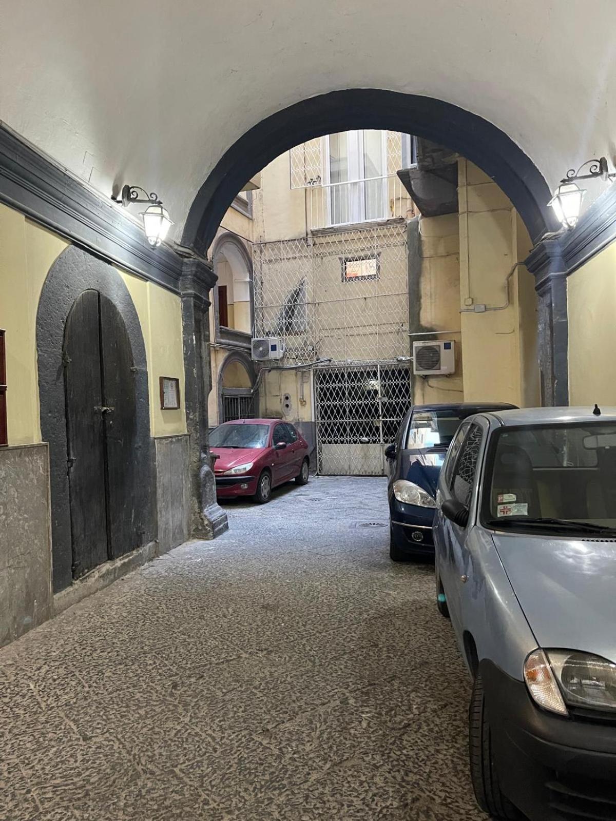 Che Casa Apartment Наполи Екстериор снимка