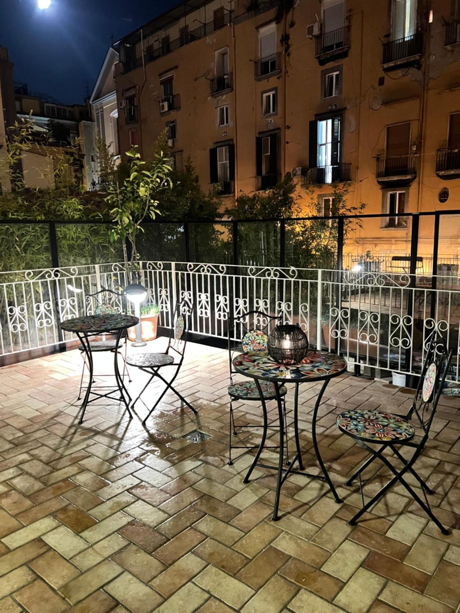 Che Casa Apartment Наполи Екстериор снимка